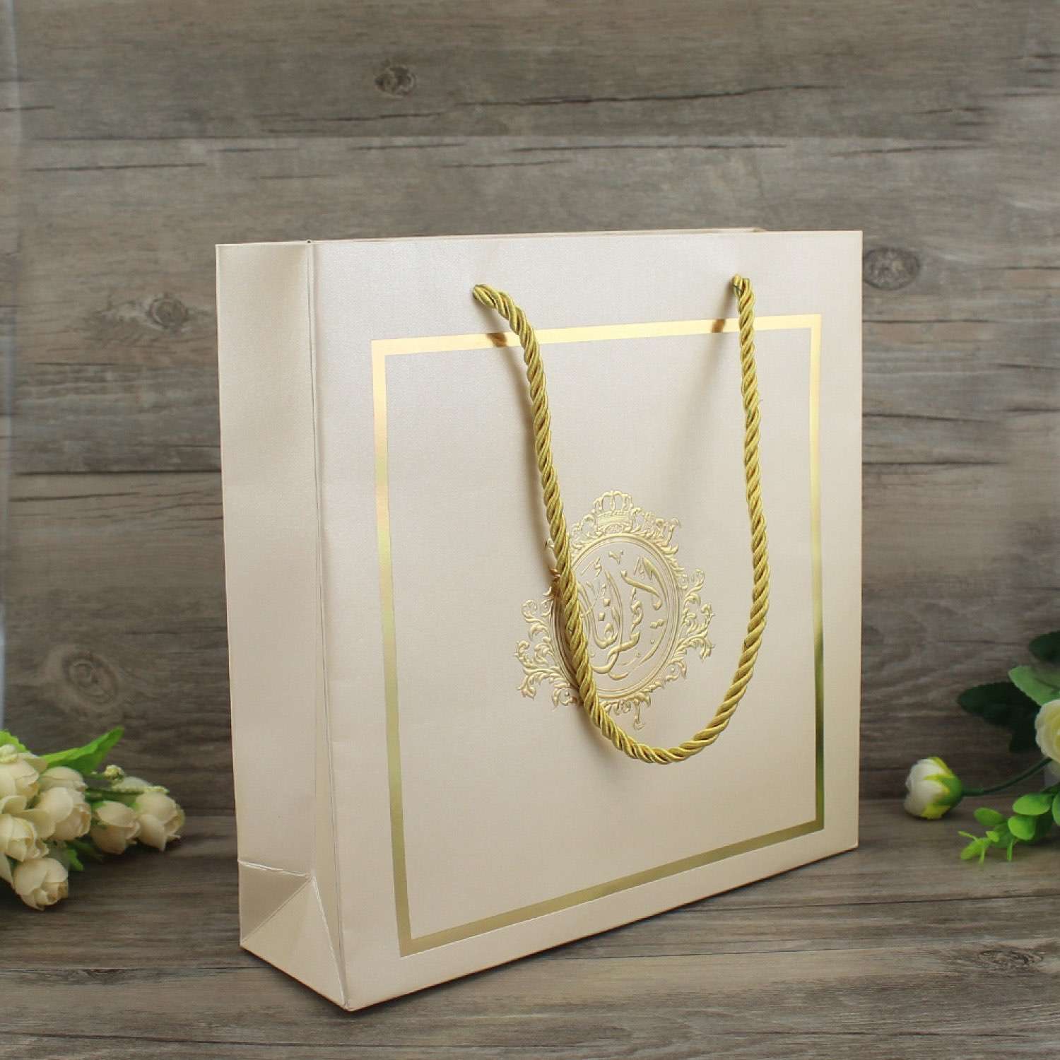 Foiling Invitation Card With Hand Bag Embossing Wedding Card Elegant Invitation Customized 